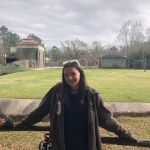 Meet your Posher, Isabella